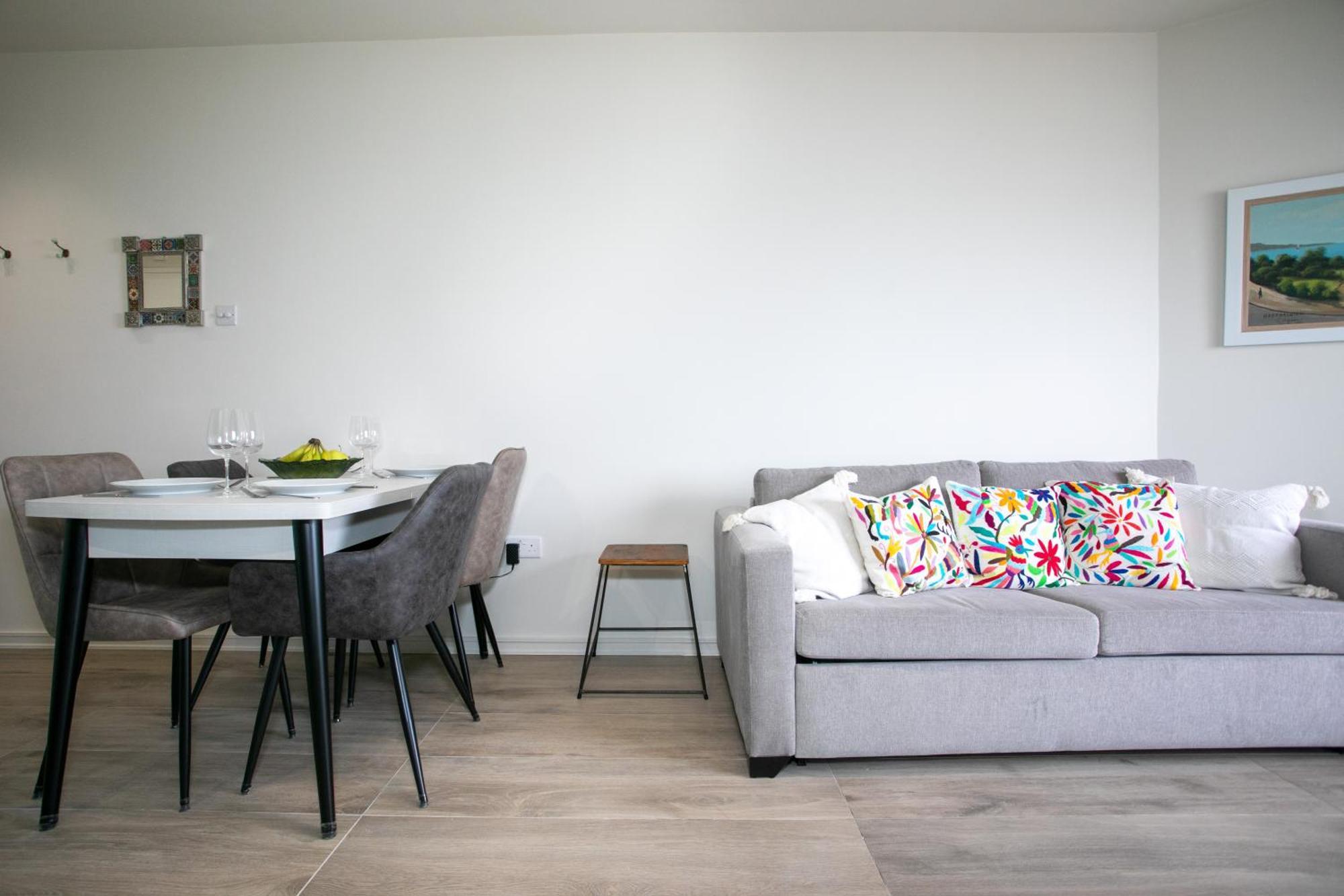 Palmove Luxurious Beachfront Apt Larnaca Exteriör bild